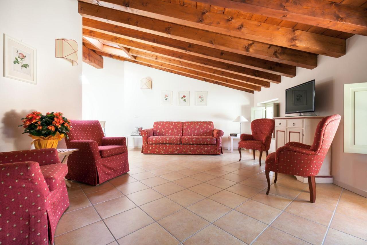 Residence Villa Antica Torre San Felice del Benaco Buitenkant foto