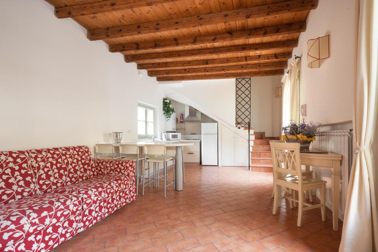 Residence Villa Antica Torre San Felice del Benaco Buitenkant foto
