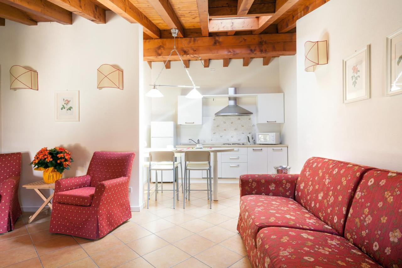 Residence Villa Antica Torre San Felice del Benaco Buitenkant foto