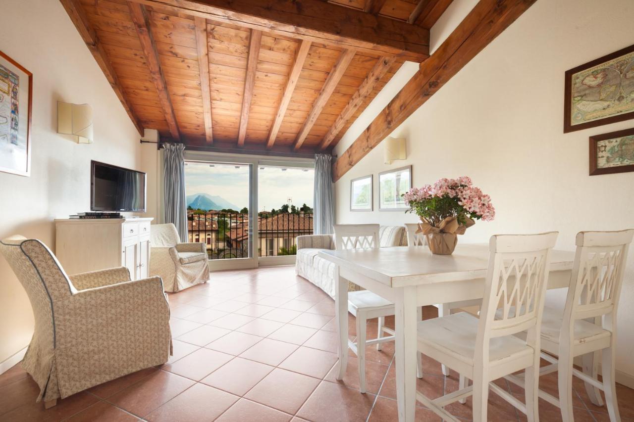 Residence Villa Antica Torre San Felice del Benaco Buitenkant foto