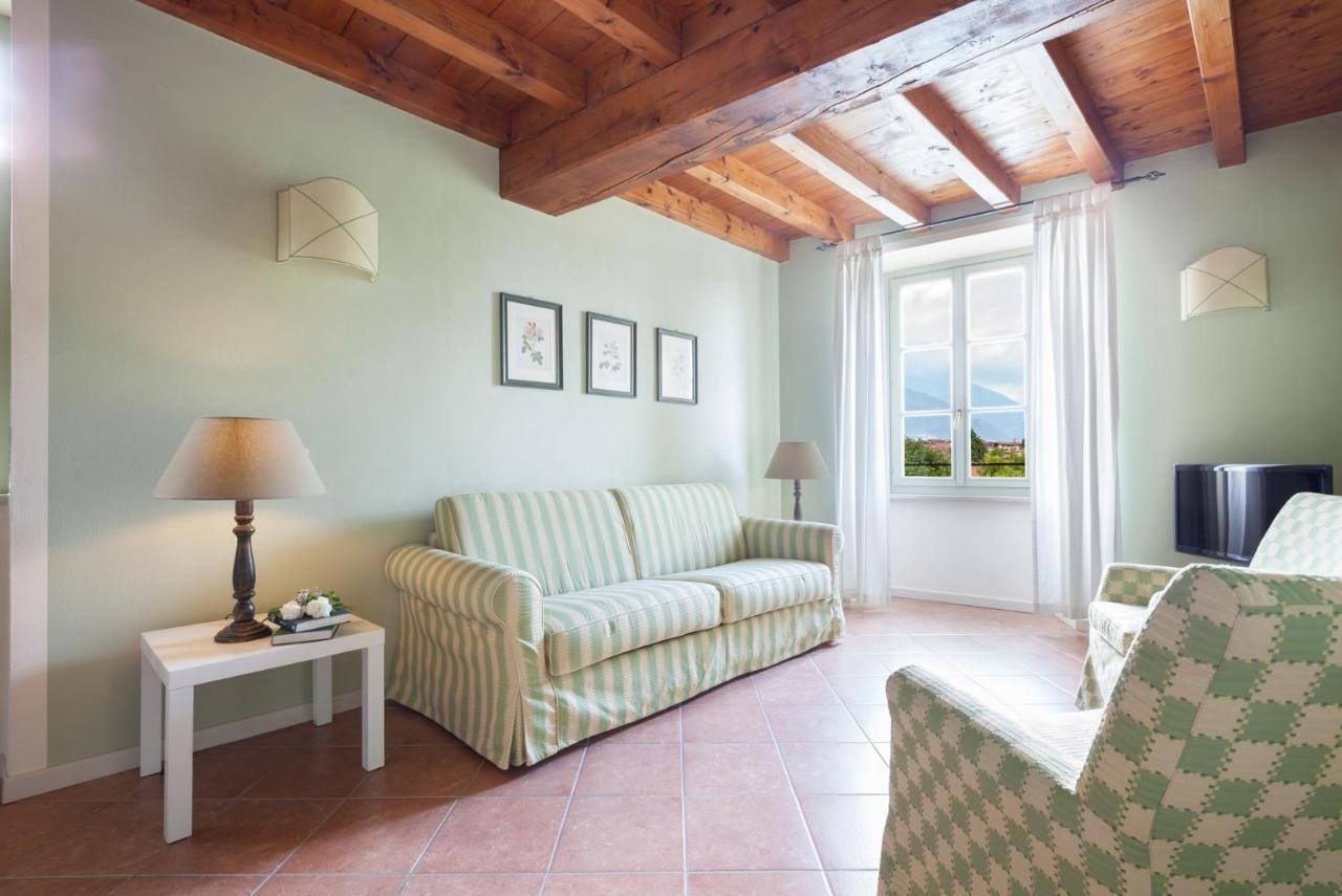Residence Villa Antica Torre San Felice del Benaco Buitenkant foto
